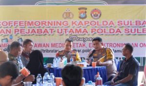 DEC81167-AA70-4243-ACFC-806E0184810C